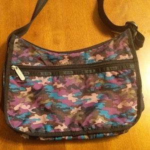 Le Sportsac Classic Hobo, purple camo, EUC